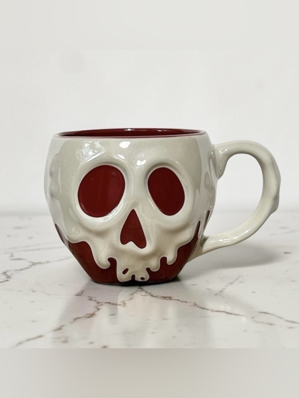 DISNEY PARKS Snow White Poison Apple Skull Mug 3D Ceramic Red Ivory 16 oz Gothic